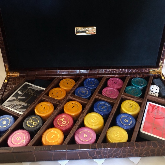 New Luxury Renzo Romagnoli Poker Set Genuine Real Leather Large NWOT - Picture 1 of 3